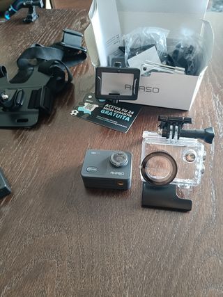 Cámara Akaso VX50 con Accesorios