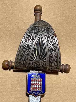 Tagliacarte spada Monaco
