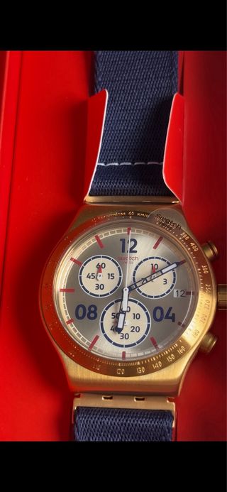 Reloj Swatch Dorado