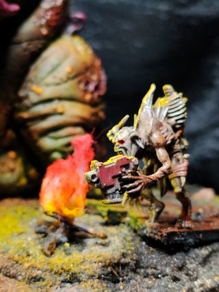 Artista de miniaturas profesional. 
