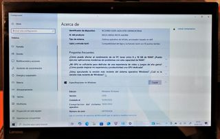 Ordenador Portátil Lenovo Yoga  14 ́ ́ TACTIL.
