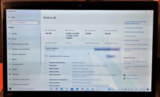 Ordenador Portátil Lenovo Yoga  14 ́ ́ TACTIL.