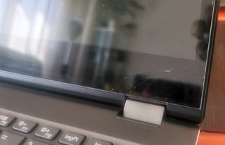 Ordenador Portátil Lenovo Yoga  14 ́ ́ TACTIL.