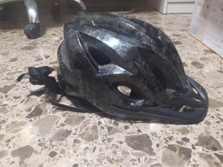Casco de bicicleta negro