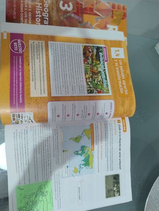 Geografía e Historia. 3 Secundaria. Revuela. Re...