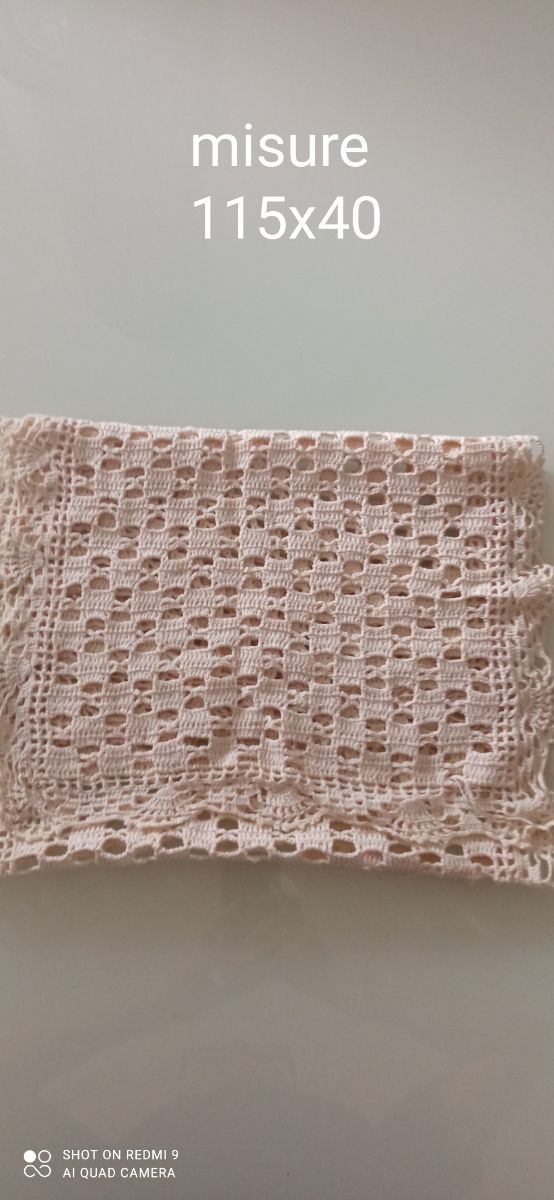 Centrino Runner fatto a mano beige 115x40