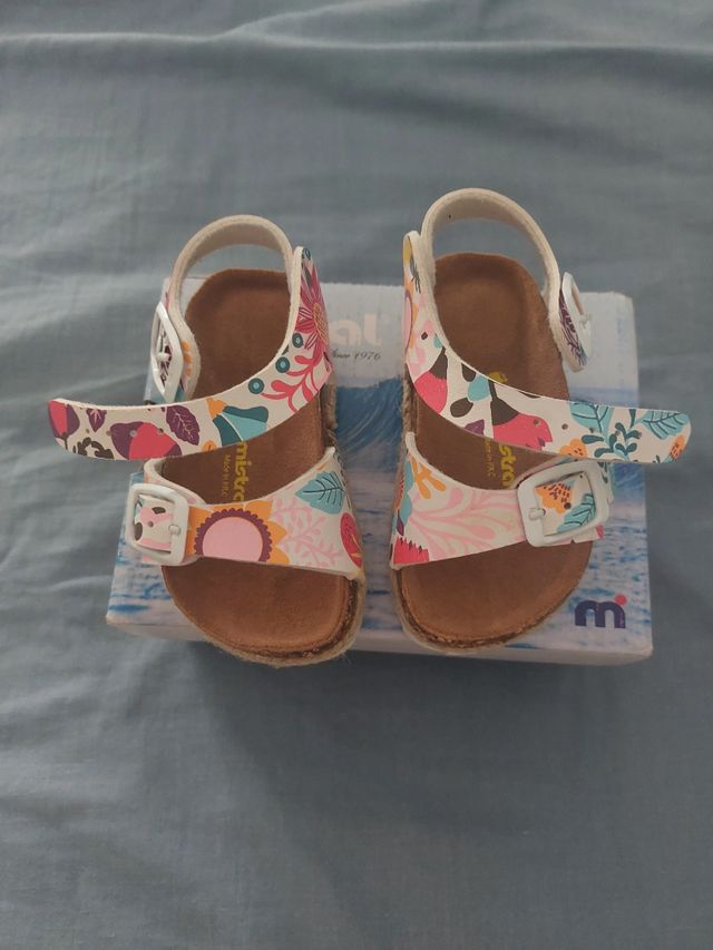 Sandalias niña talla 22