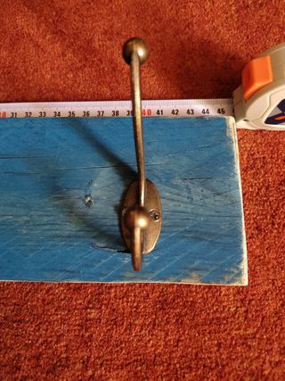 Perchero vintage azul y dorado