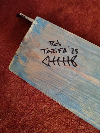 Perchero vintage azul y dorado