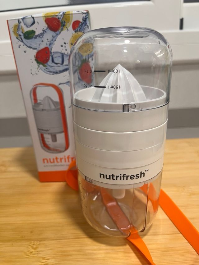 Exprimidor NutriFresh 6 en 1 Multifunción