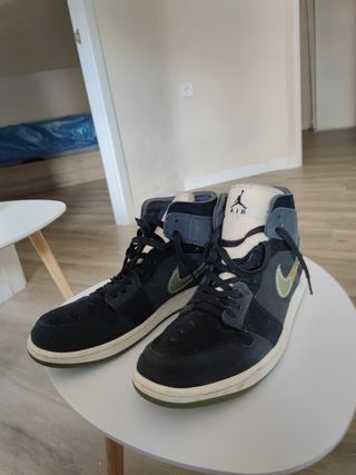 Nike Air Jordan 1 Mid SE Craft