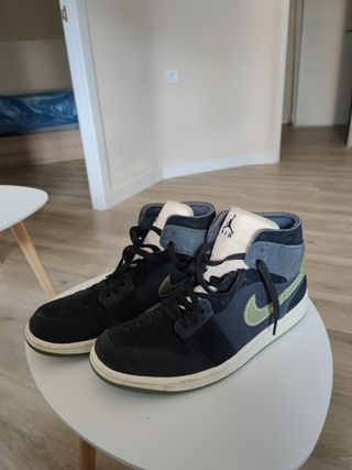 Nike Air Jordan 1 Mid SE Craft