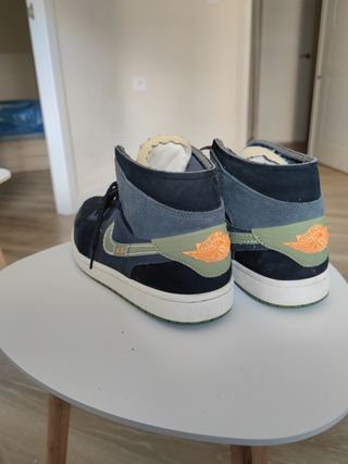 Nike Air Jordan 1 Mid SE Craft