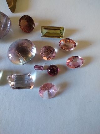 13 Tormaline Policrome, Una Incisa