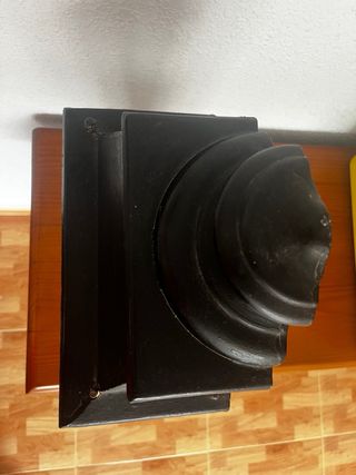 Farol metálico negro con vela