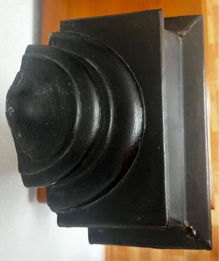 Farol metálico negro con vela