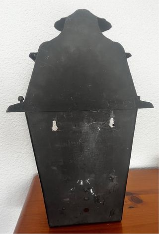 Farol metálico negro con vela
