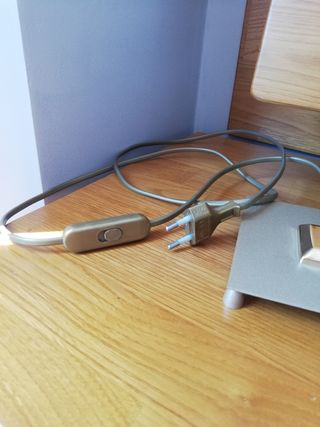 Lámparas de mesita de noche doradas