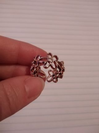 Anillo de flores plateado, redimensionable