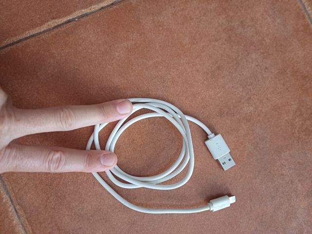 Cable de carga iPhone blanco