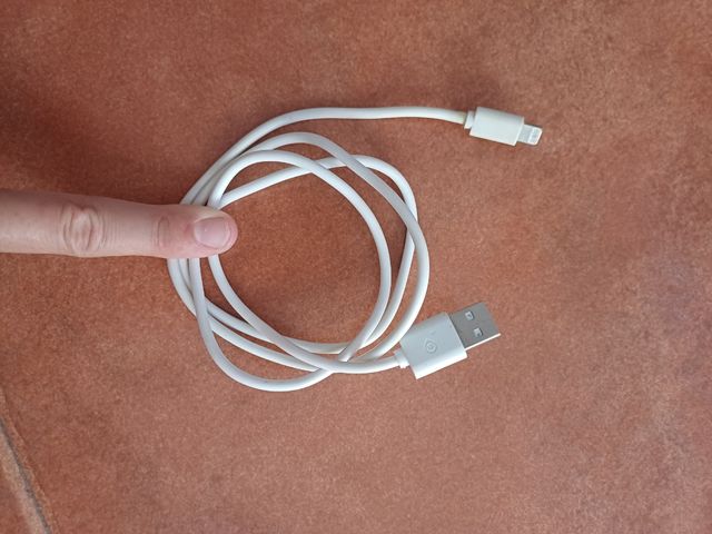 Cable de carga iPhone blanco