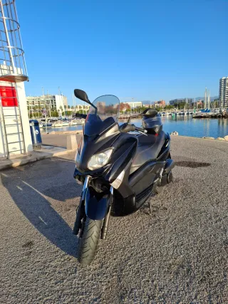 Yamaha Xmax 250