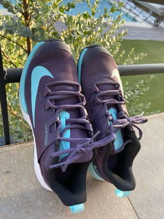 Zapatillas Nike Vapor Morado y Turquesa