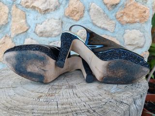 Zapatos de charol negros con purpurina