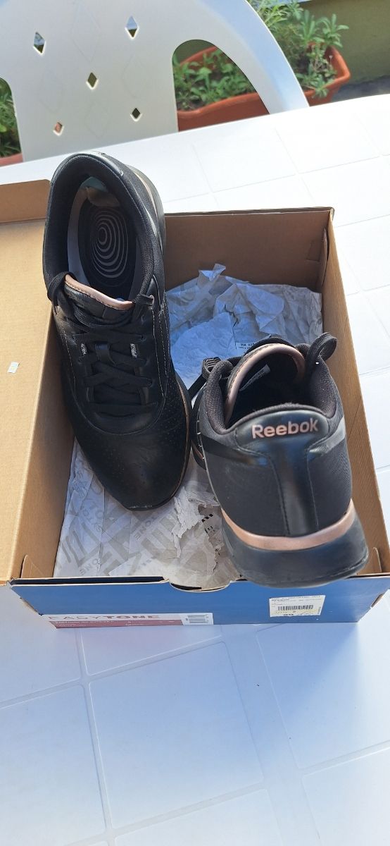 Zapatillas Reebok EasyTone Negras