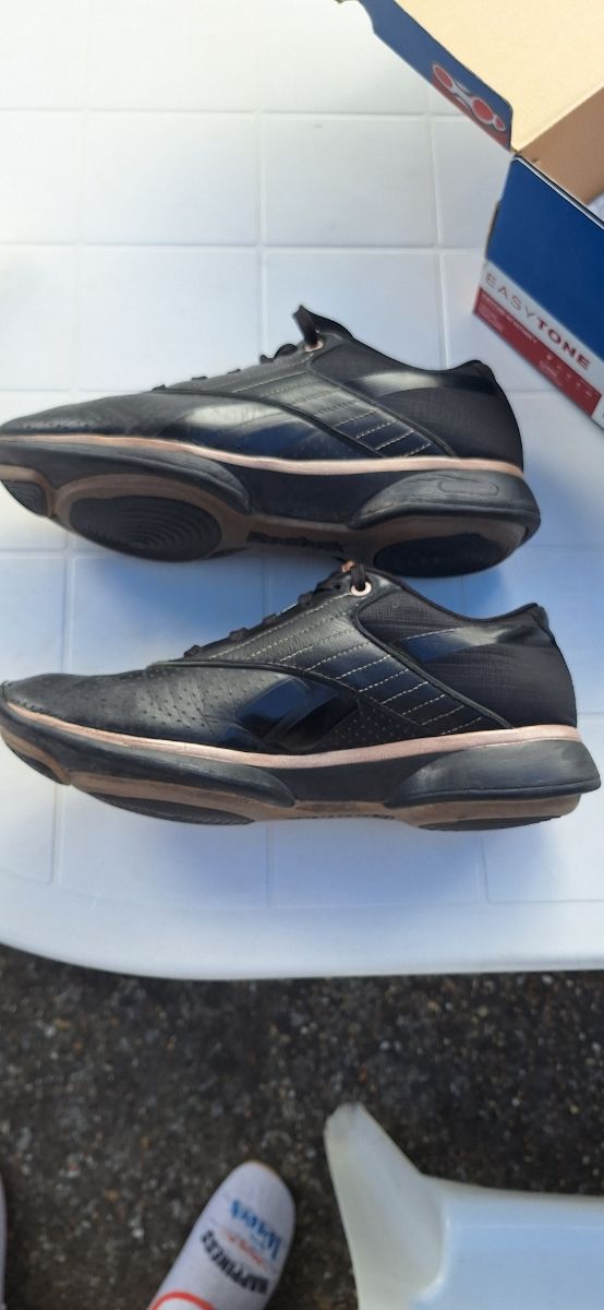 Zapatillas Reebok EasyTone Negras