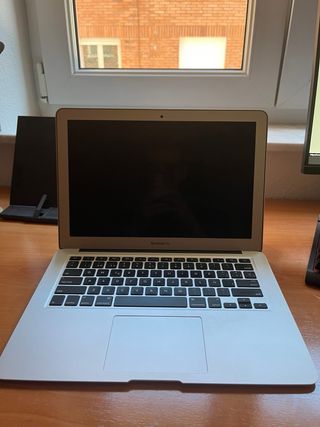MacBook Air 13” (2017) Plata