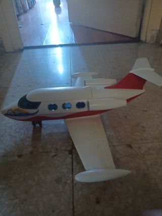 Avión de juguete