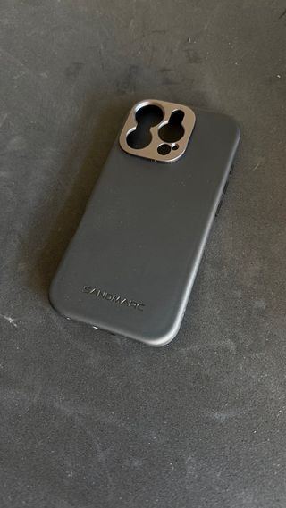 Funda Sandmarc iPhone 16 Pro Negra