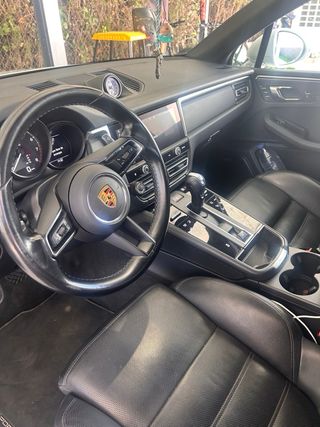 Porsche Macan 2022