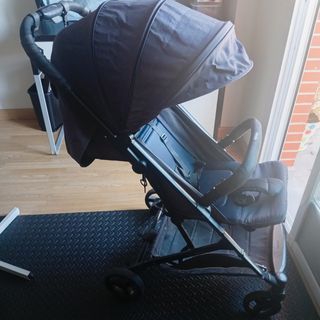 Silleta ligera Inglesina Sketch