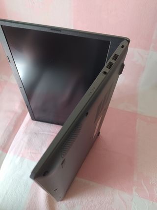 Portátil Asus i7 