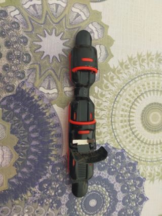 Soporte carrete de pesca regulable.