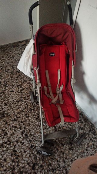 Silla de paseo Chicco roja