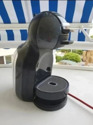 Cafetera Nescafé Dolce Gusto Negra