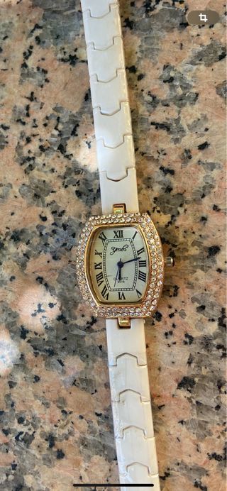 Reloj Ymbr Quartz 9016 Dorado y Blanco