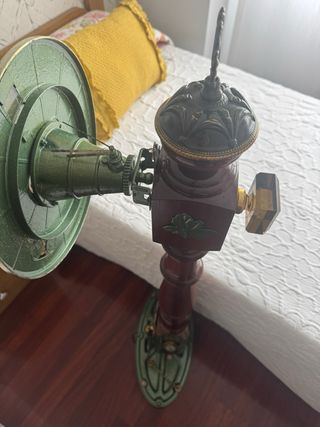 Reloj artesanal de pie