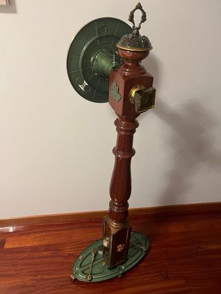 Reloj artesanal de pie