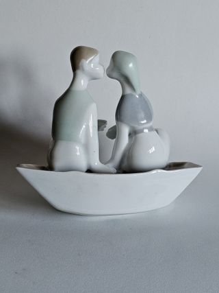 Figura "Enamorados" Porcelana Santa Clara
