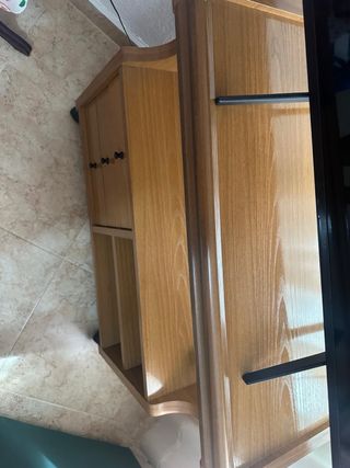 Mueble TV madera con ruedas