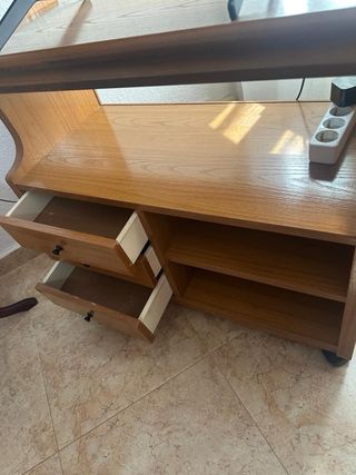 Mueble TV madera con ruedas
