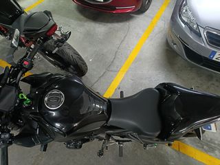 Kawasaki Z900 Negra A2 (2024)