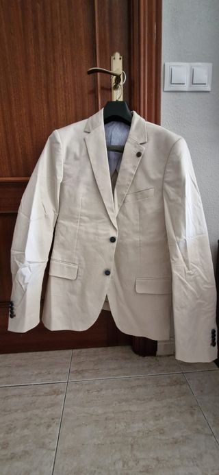 Americana beige hombre buen estado