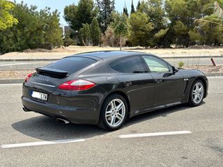 Porsche Panamera 4 PDK