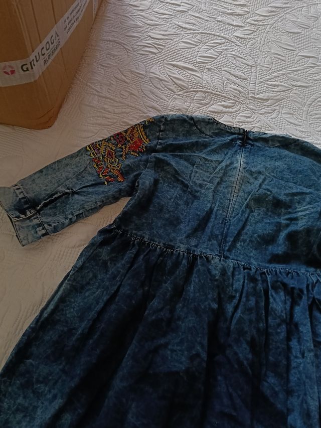 Vestido vaquero bordado