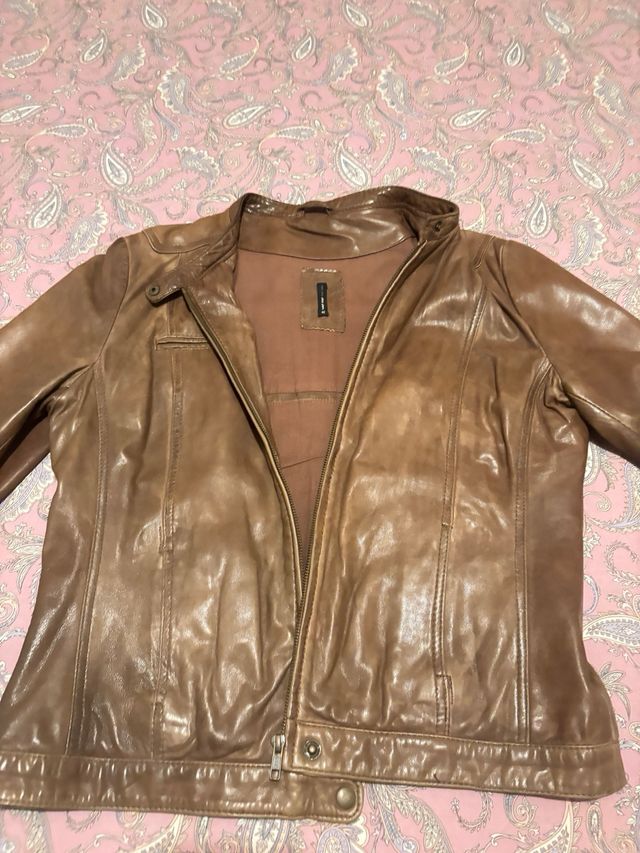 Cazadora de Piel Marrón